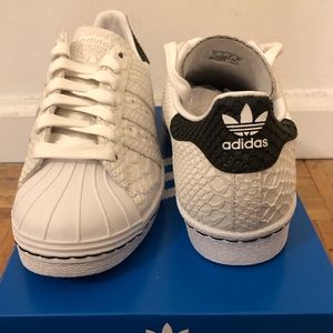 Custom MiAdidas Superstar 80s, Snake Size 6.5 NWT Custom MiAdidas Superstar 80s, Snake Size 6.5 NWT